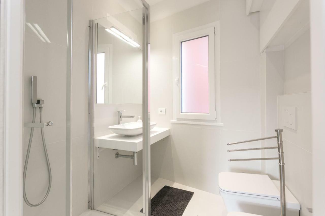 Al Molo Sea View Rooms Леричи Екстериор снимка